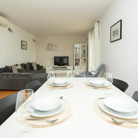 Paula Lägenhet Trogir